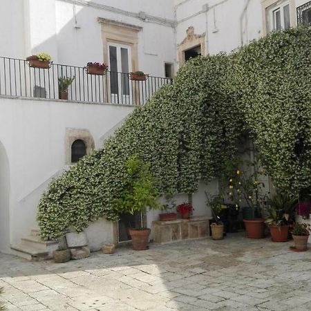 Casa Adele - Dimora Del 1700 Nel Centro Storico Bed and Breakfast Martina Franca Eksteriør billede