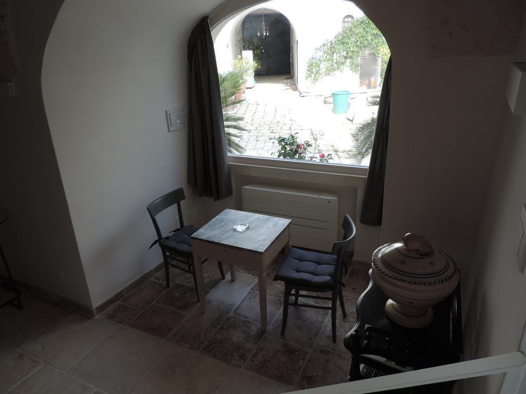 Casa Adele - Dimora Del 1700 Nel Centro Storico Bed and Breakfast Martina Franca Eksteriør billede