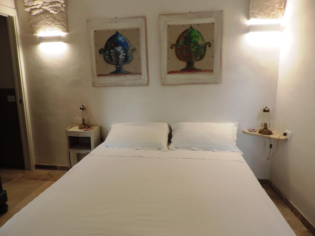 Casa Adele - Dimora Del 1700 Nel Centro Storico Bed and Breakfast Martina Franca Eksteriør billede