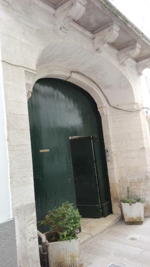Casa Adele - Dimora Del 1700 Nel Centro Storico Bed and Breakfast Martina Franca Eksteriør billede