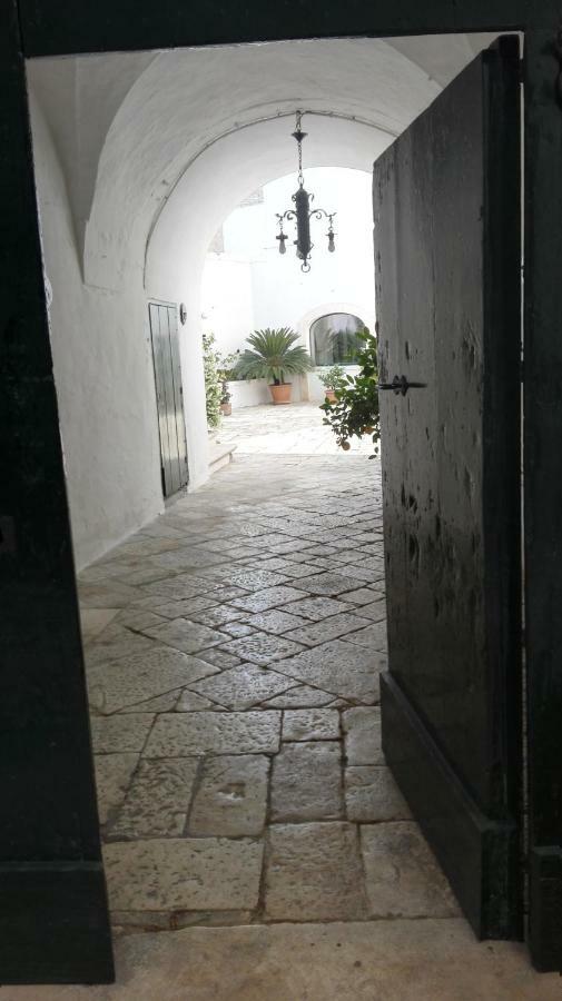 Casa Adele - Dimora Del 1700 Nel Centro Storico Bed and Breakfast Martina Franca Eksteriør billede